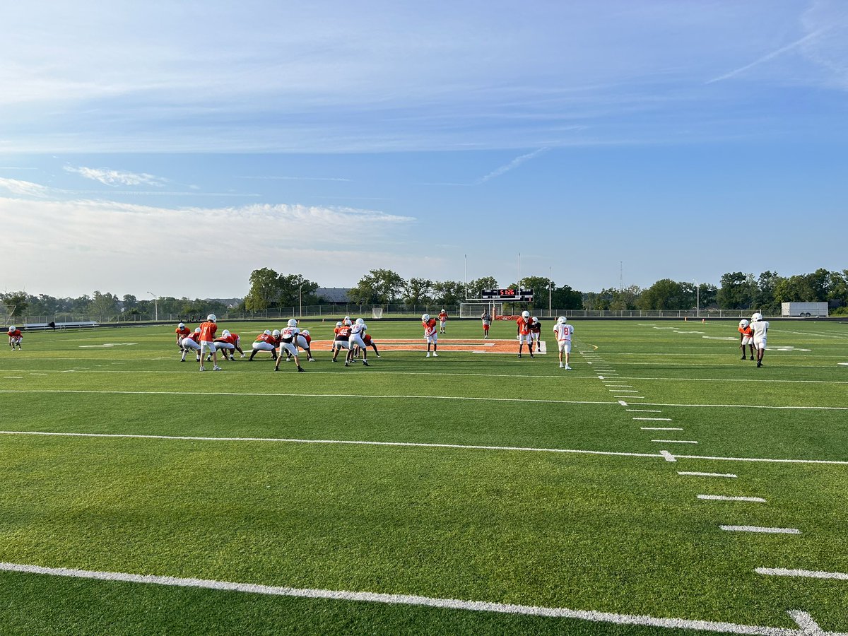 FDouglassFB's tweet photo. Class of 2027 instrasquad scrimmage #Relentless23 @coachnatemcpeek @CoachJeffPoe @FDHSCoachHarris @CoachSkinner16 @coachdaniel_KY @coachwts @CoachColeman46 @CoachWCat https://t.co/eaSS1Gg5eS