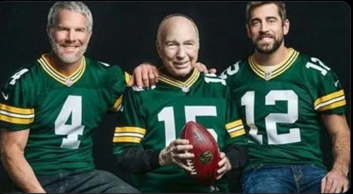 BookOfEli_NFL's tweet photo. Happy 104th birthday to the greatest franchise in sports history, the Green Bay Packers 🧀 https://t.co/1e6hgZ0fKD
