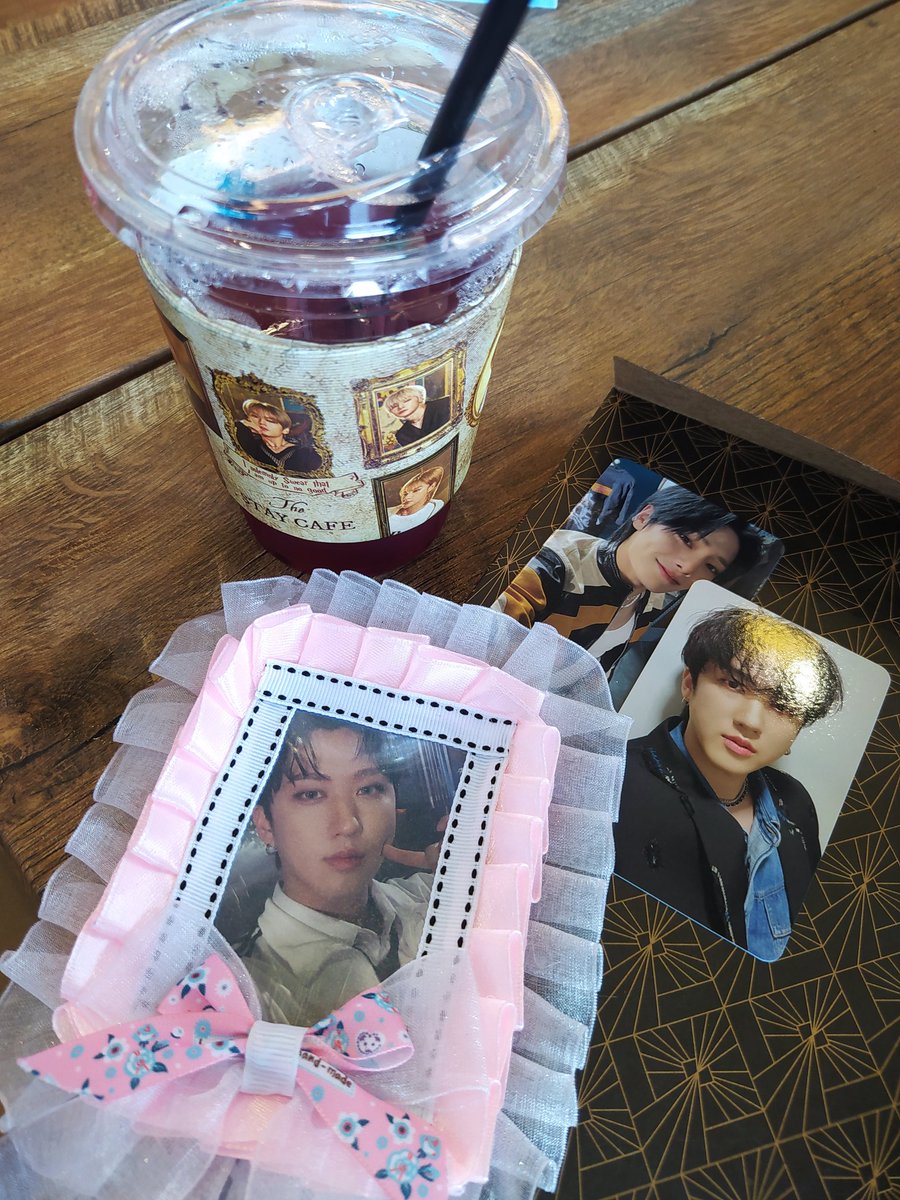 _DontSkipLegDay's tweet photo. Eto na lang muna since di ko pa naman napo-post. Baby girl Binnie @ #StayDayCafe by @allforskzph #Platform325
Thanks ulit sa cute na ribbon toploader ate @turtlejusz21 ๐ฉท
GALAXY BRIGHTEST STAR CHANGBIN
#์ค๋์๊ฒ_์ฐฝ๋น์ด_์์ผ์ถํํด
#ChangbinDayWithJutdae
#HappyChangbinDay https://t.co/o2HnimHmZz