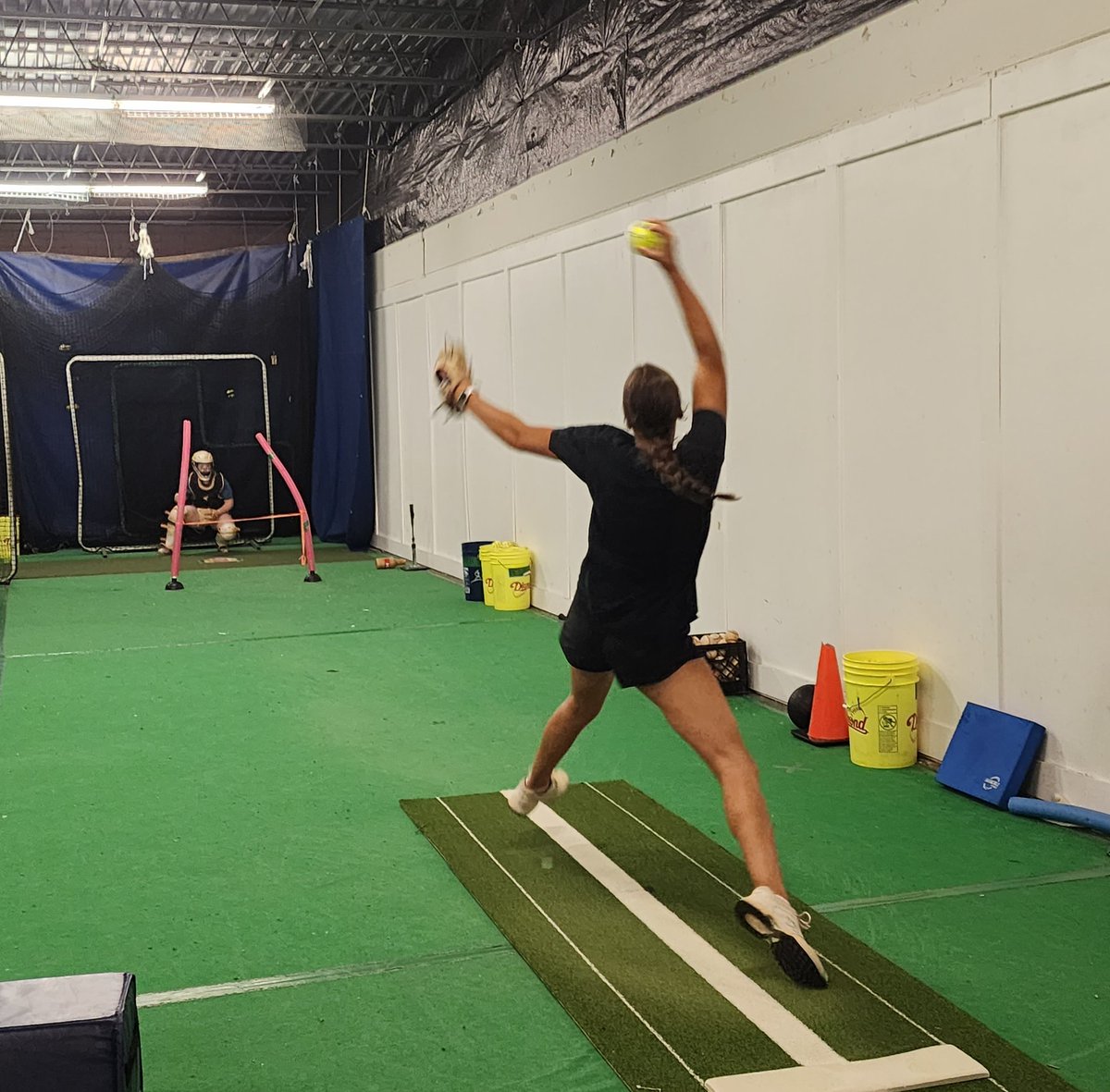 DelucoGianna's tweet photo. Great leg & core 🏋️ followed by awesome lesson with Coach Banas.  We worked heavily on tunneling drop 🥎 with curve & other pitches & worked on pitch sequences for in game situations. Excited to see progress & TY again to one of my favorites for the advice!  #iwillnotstop #MakeItHappen