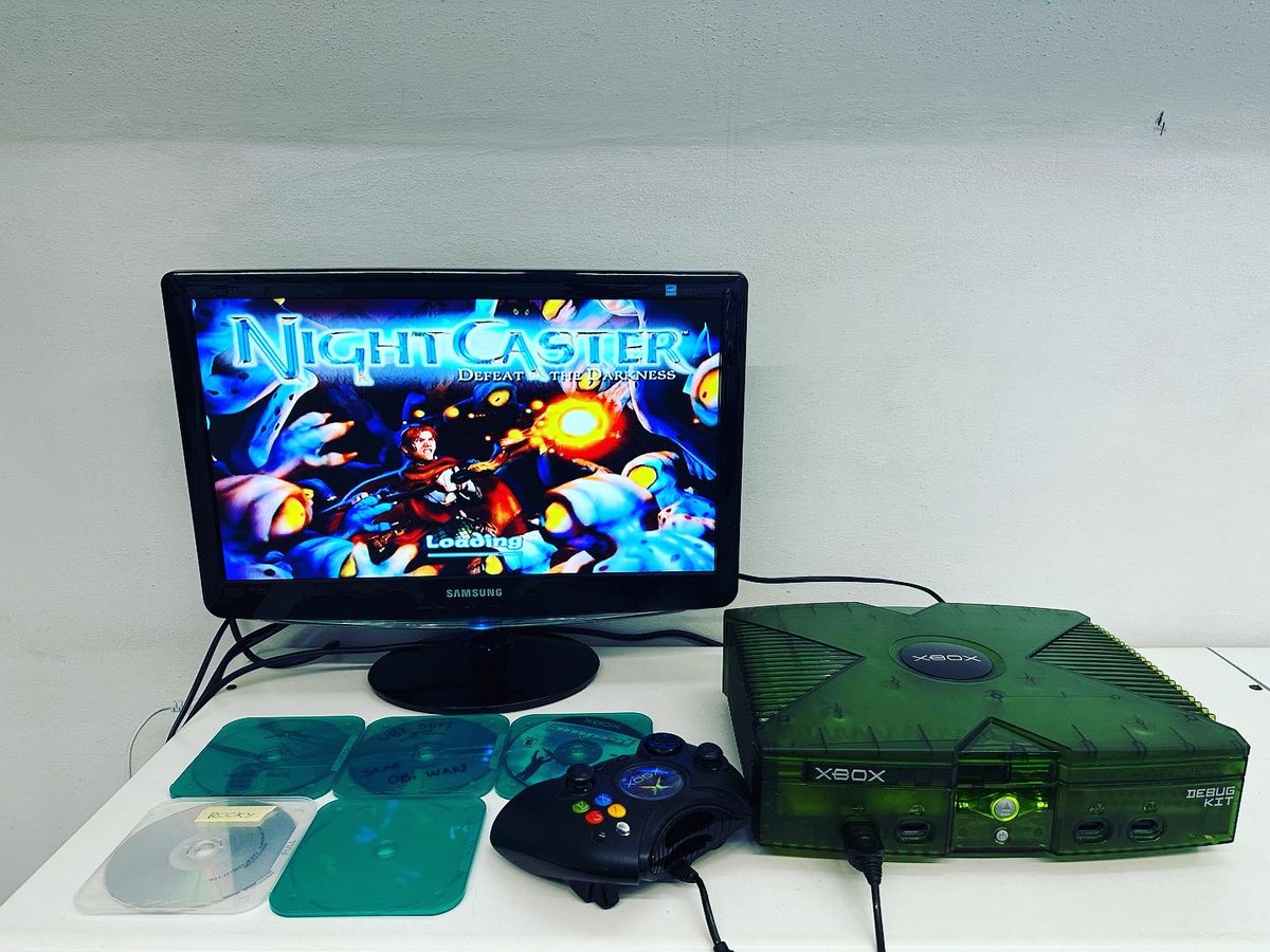 ElektroShock97's tweet photo. My new xbox Debug Kit, perfectly working and in good condition.

#xbox #xboxclassic #classicxbox #xboxoriginal #originalxbox #xboxone #xboxonex #xbox360 #xboxseriesx #xboxseriess #microsoft #retrogamer #retrogames #retroconsole #gamingroom #gamingarea https://t.co/qsmkaXgeZe