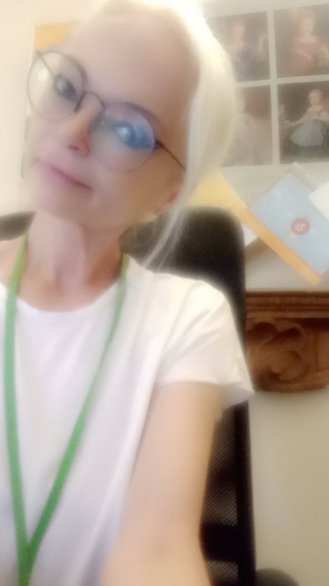 Gretabevecaffe's tweet image. Ultimo giorno e poi mi ricarico il cervello☕️