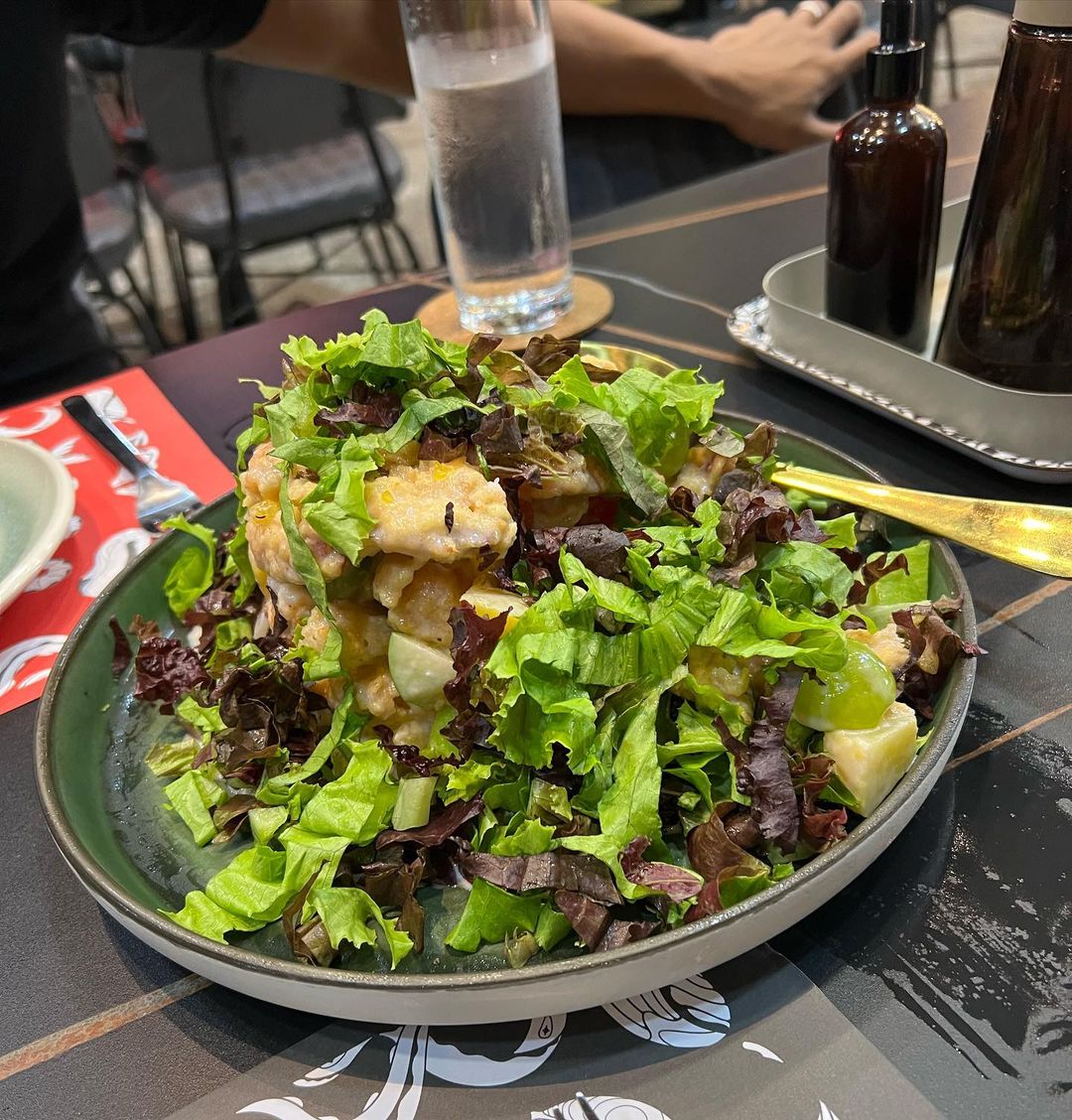 andersongeraldjr Instagram Update:

Lunch here,is an experience 😋 @finandclawmnl

#GeraldAnderson
#RjAnderson
<a href="/TGAForg/">Gerald Anderson JR</a>