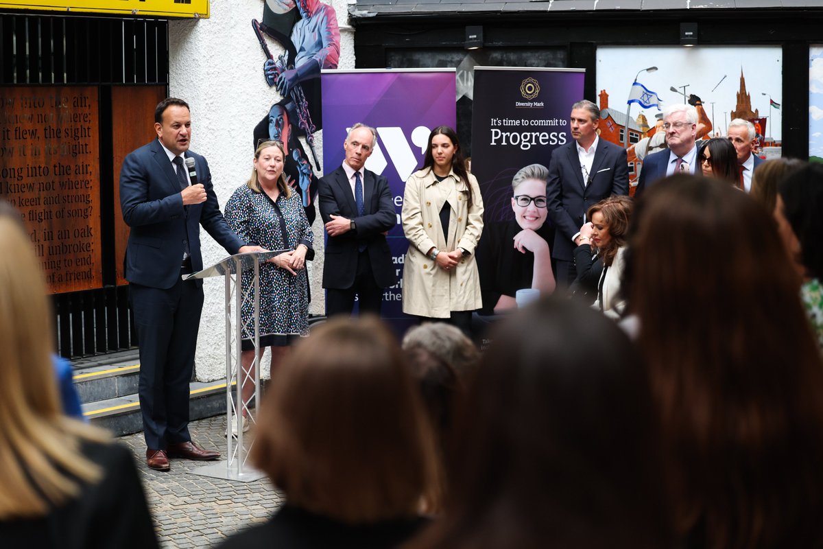 keithlippert_'s tweet photo. Great week meeting Taoiseach @LeoVaradkar and partners from @WiB, @Diversity_Mark, and @TimelyCareers. Discussed building an inclusive economy where progress thrives. Shared insights on women leaders driving equity. Taoiseach calls for support and cross-border collaboration. https://t.co/E4yfUmJmkA
