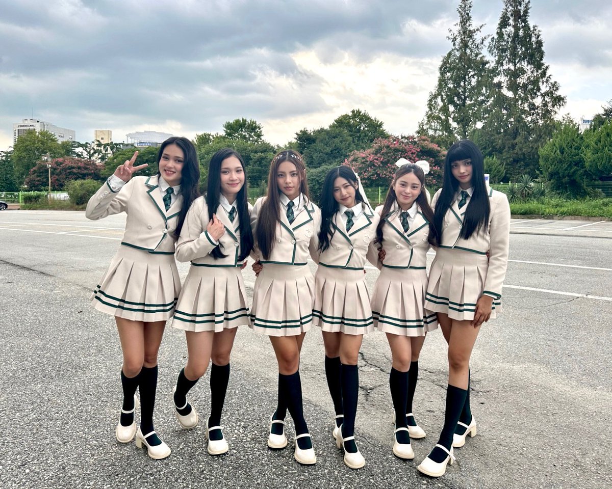 📷 #YGIGatJUMF2023SouthKorea

🍀  YGIG IS NOW READY 🍀
Stay tuned for their stage performance, WeGo! 

Catch the LIVE broadcast:
🗓  YGIG's Stage :  4:20PM ~ 4:40PM (PHT)
🖥 youtube.com/live/YlYS3pk5Z…

#YGIG #YGIGatJUMF2023SouthKorea #JUMF2023