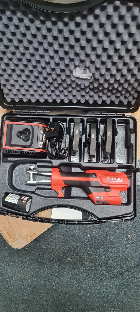 Pipetools's tweet image. We know, we know. We need to stop teasing you with the RP 115.

But, just let us one more time as we've been lucky enough to unbox one ourselves 😏

Have you bagged yourself a 115 yet?

#rp115 #ridgidpress #presstool #ridgidforthewin