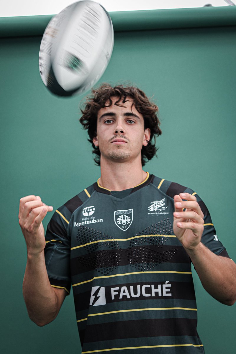 UsmSapiacRugby's tweet photo. 𝗠𝗮𝗶𝗹𝗹𝗼𝘁 𝗗𝗼𝗺𝗶𝗰𝗶𝗹𝗲 𝑴𝒂𝒅𝒆 𝒊𝒏 𝑺𝒂𝒑𝒊𝒂𝒄 🏟

L'𝙐𝙨𝙢 𝙎𝙖𝙥𝙞𝙖𝙘 est heureux de vous présenter le maillot 𝙙𝙤𝙢𝙞𝙘𝙞𝙡𝙚 2023-2024. 🔥 🟢⚫️🟡

https://t.co/jKbkQN063b…

#AllezSapiac #NewKit #Saison2324 https://t.co/Qwg1yeKtfI