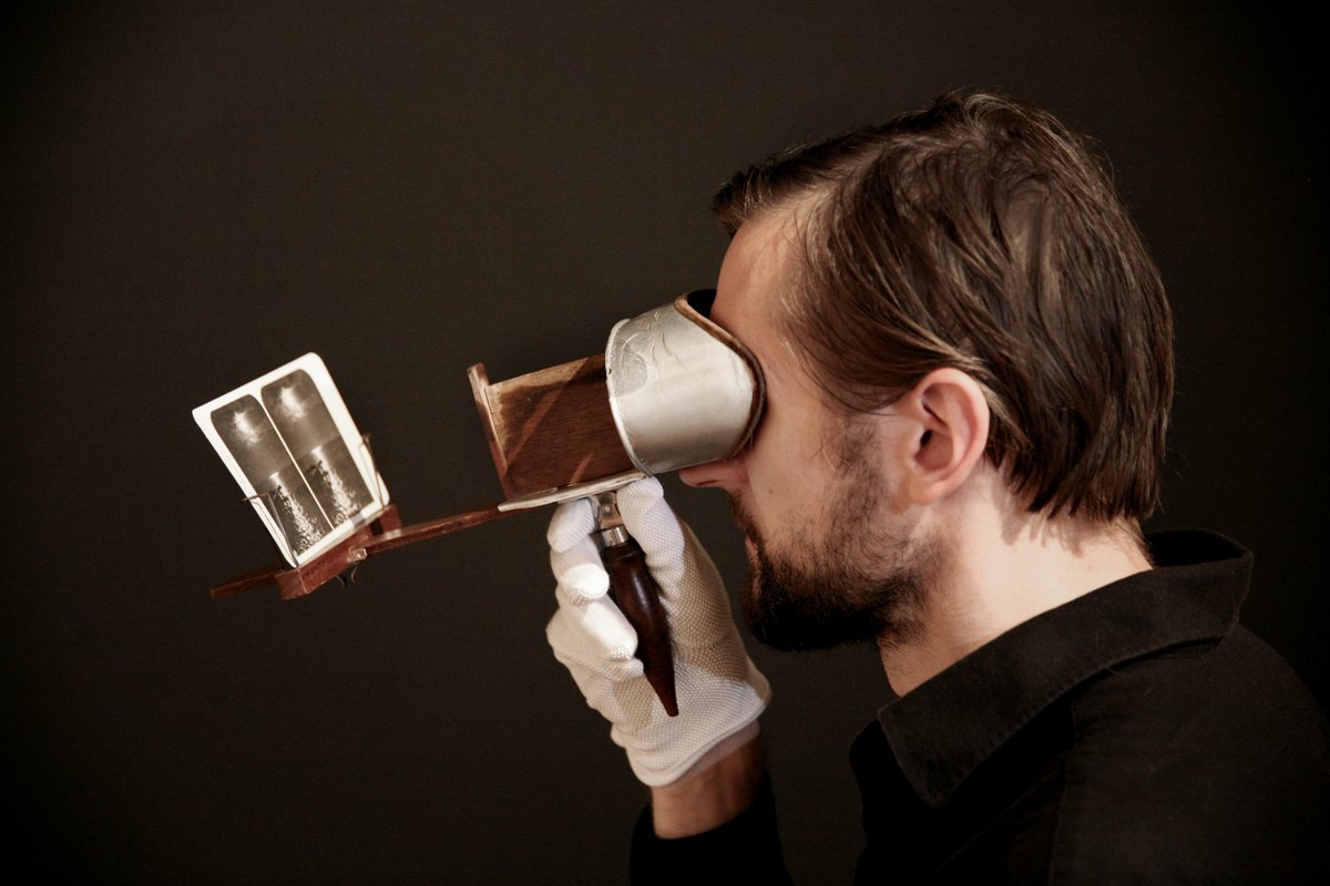 19. augusta programma LFM:
Plkst. 13:00 - izglītojoša nodarbība “No stereofotogrāfijas līdz virtuālam attēlam”
Plkst. 15:00 - izstāžu tūre ar Līgu Vēliņu un Armandu Andži
ℹ️ Papildu informācija: ej.uz/rigasdzimsanas…