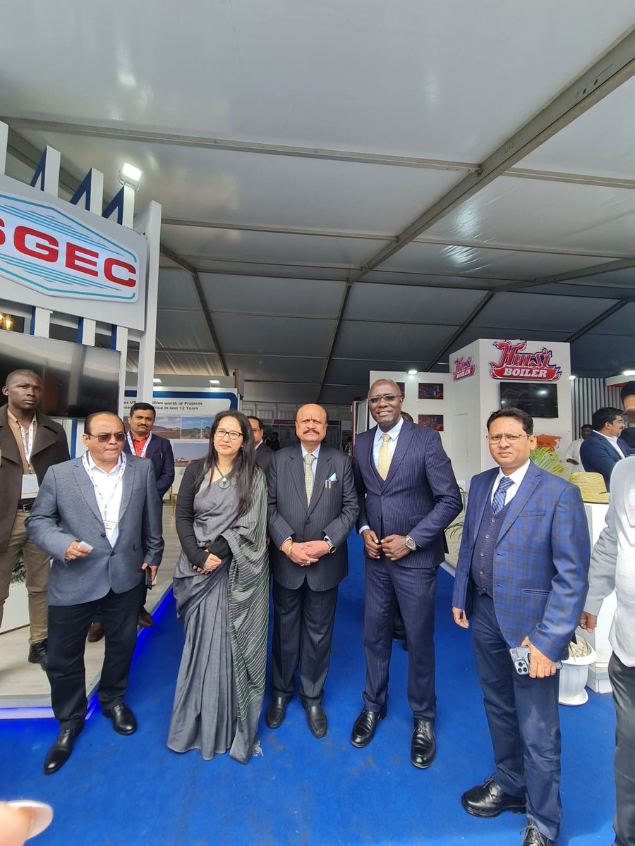 DOSHS_KE's tweet photo. Secretary-OSH, Dr. Musa Nyandusi, Minister for Labour ,State of Maharashtra india, Suresh Khade, India High commissioner to Kenya, Madam Namagya Khampa, organaisers, MD for Thyssemkrupp Industries,Mr.Vivek Bhatia and Mr Bhanu Rajagopolan.
#Boilersafety #safework #healthyworker https://t.co/xeshxi4B8d