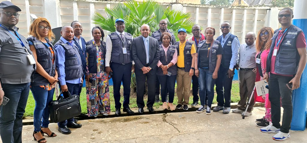 OMSRDCONGO's tweet photo. @DrBoureima, Représentant @OMSRDCONGO a conclu sa visite à Kisangani, #Tshopo 🇨🇩 où l'équipe de l'OMS est engagée dans une réponse robuste pour soutenir la province avec des moyens d'atténuer les souffrances des déplacés, ainsi que les autres priorités sanitaires de de la Tshopo https://t.co/DhKCW2t3jk