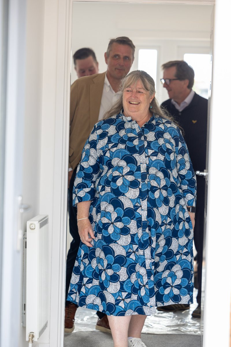 We were delighted to welcome <a href="/WGClimateChange/">Welsh Government Climate Change</a> <a href="/JulieJamesMS/">Julie James MS</a> to our #RoyalVictoriaCourt site in Newport. The former steelworks site is being regenerated with our partners <a href="/Lovell_UK/">Lovell</a> &amp; will offer more than 230 #AffordableHousing homes to the local area &amp; over 500 in total.