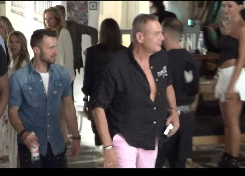 oldfileles's tweet image. Ο Πάνος Καμμένος αισθάνεται Τάσος Δούσης, στην τοποθεσία Ματογιάννια..