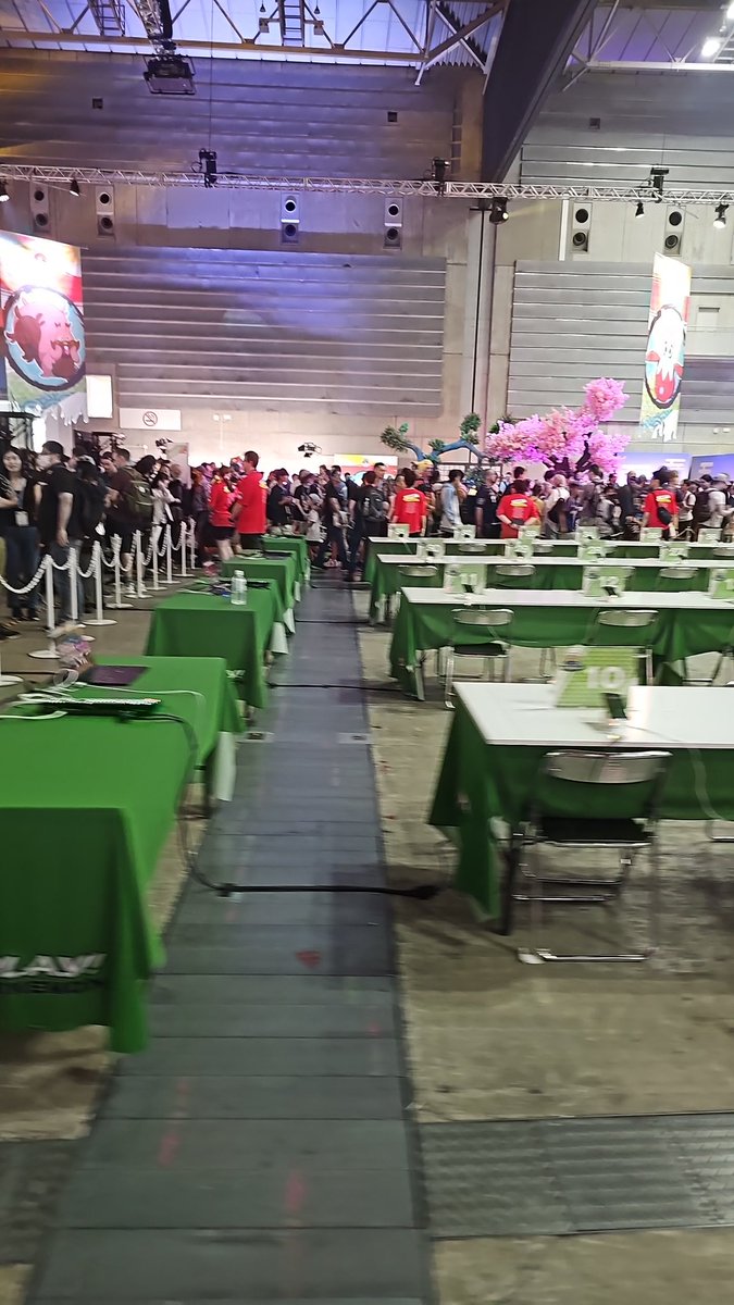 BirdPower13's tweet image. Officially out of worlds
I am disappointed in my performance, but I still had a lot of laughs and fun with friends :) 
I made it on stream, which was cool! I made some misplays, but I am just happy to live the dream! Good luck to everyone still competing!