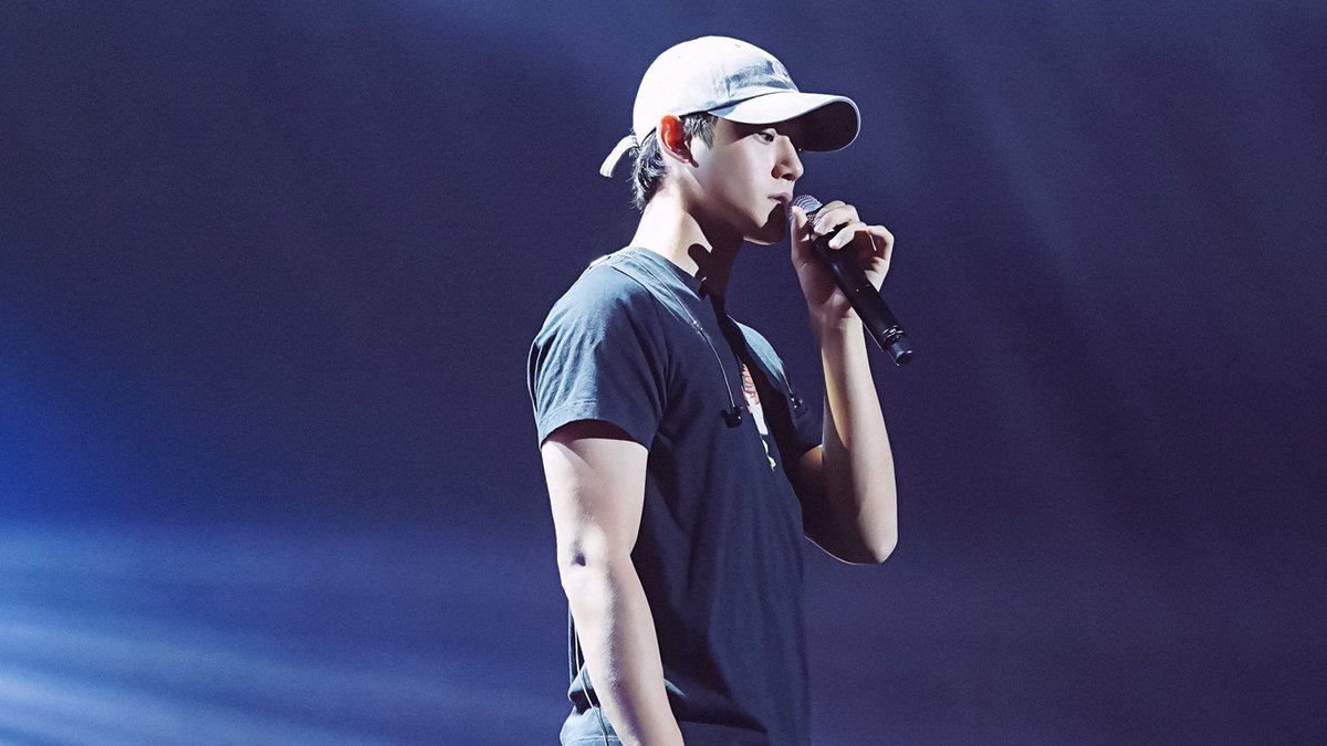 ldh_simp's tweet photo. lee dohyun sound check look ❤️‍🔥 https://t.co/rtihCqXqYT