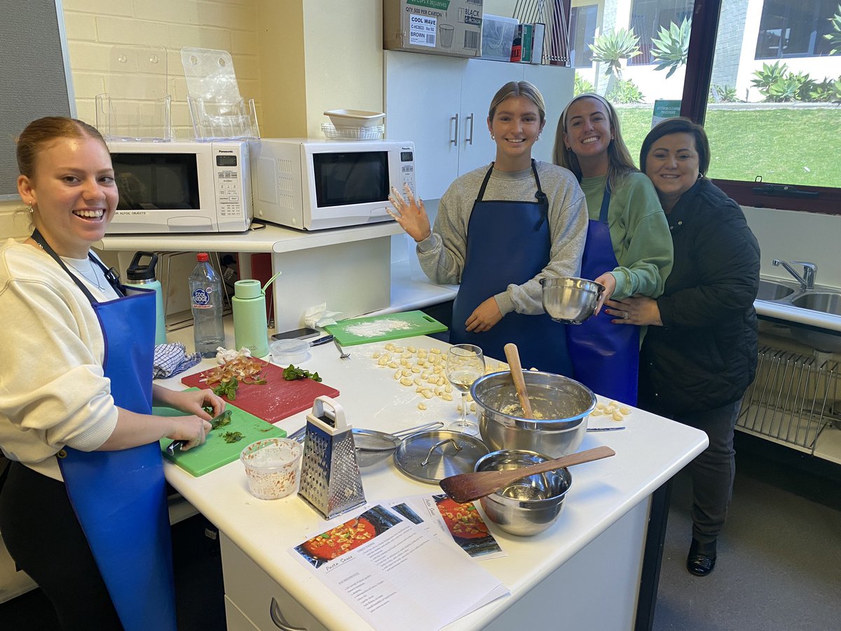 simon__martino's tweet photo. Days like today remind me of the importance of knowing how to fill our cups so we can continue to serve and support our colleagues, families and students in learning and pastorally. @MrsBAMurphy @LucieMc80 @MrRyanvB #familyspirit #shinethroughdiscovery #wemarists https://t.co/Zq73gT6GPx