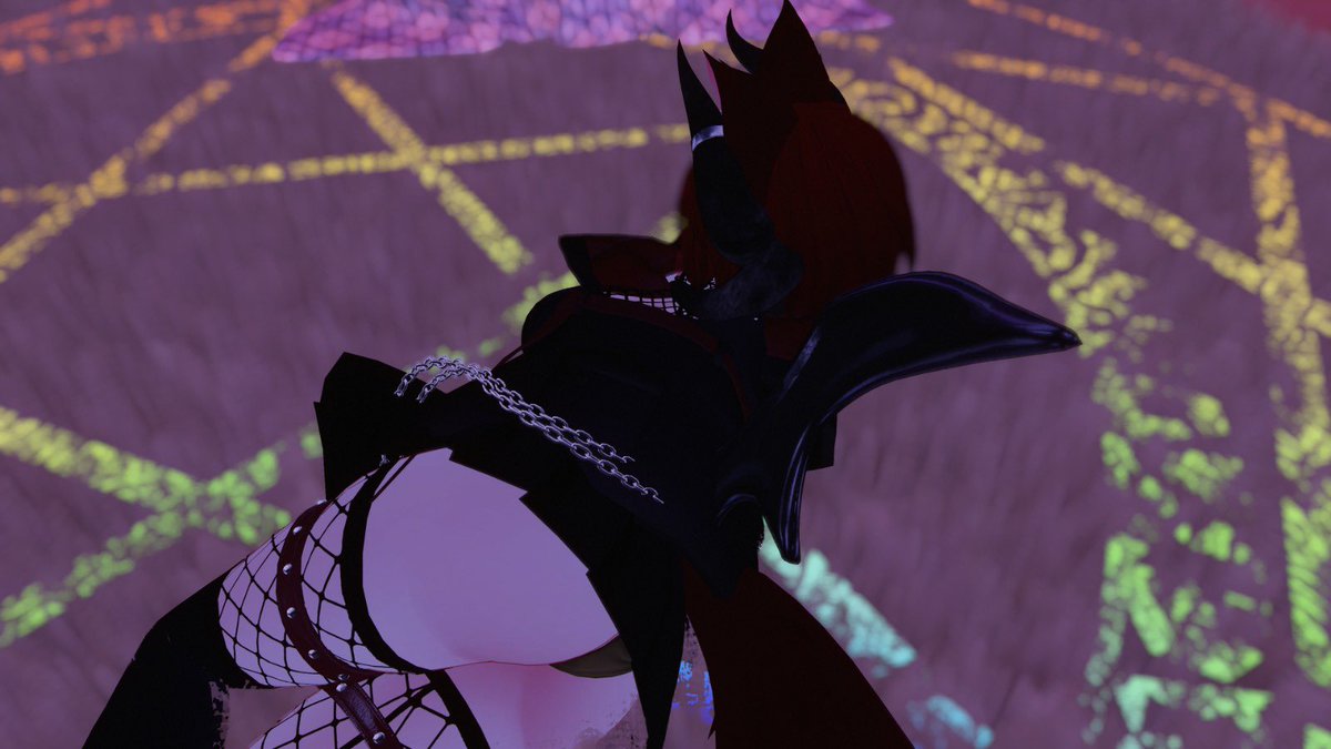 EmicatShiny's tweet image. Que título le podrían a esta fotito??? 🤔 
Yo creo que sería 
“Me gusta mi cabello” 😈
#VRChat #yunika #VRChatPhotography #kawaii #Demon