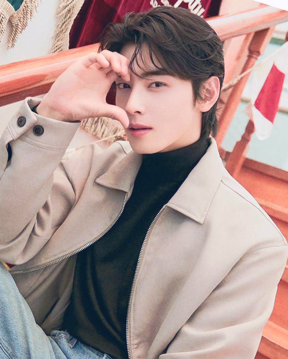 chelle_cew's tweet photo. How can he be so perfect!?!? 😍💜😍

CHA EUNWOO FOR GIORDANO
#CHAEUNWOOxGIORDANO 
#CHAEUNWOO #차은우 
@offclASTRO https://t.co/58rTBu8BLS