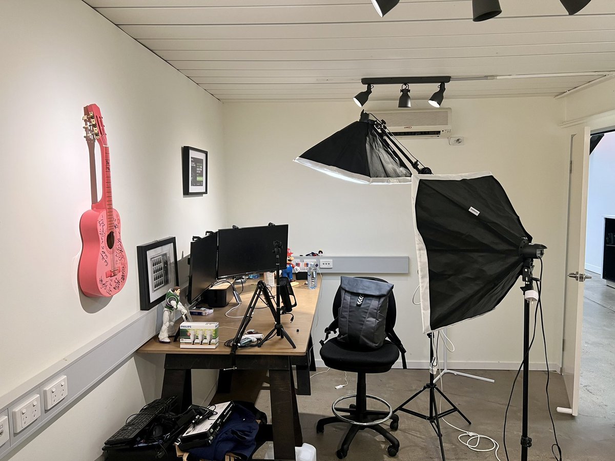 Sam Hussey tweet media