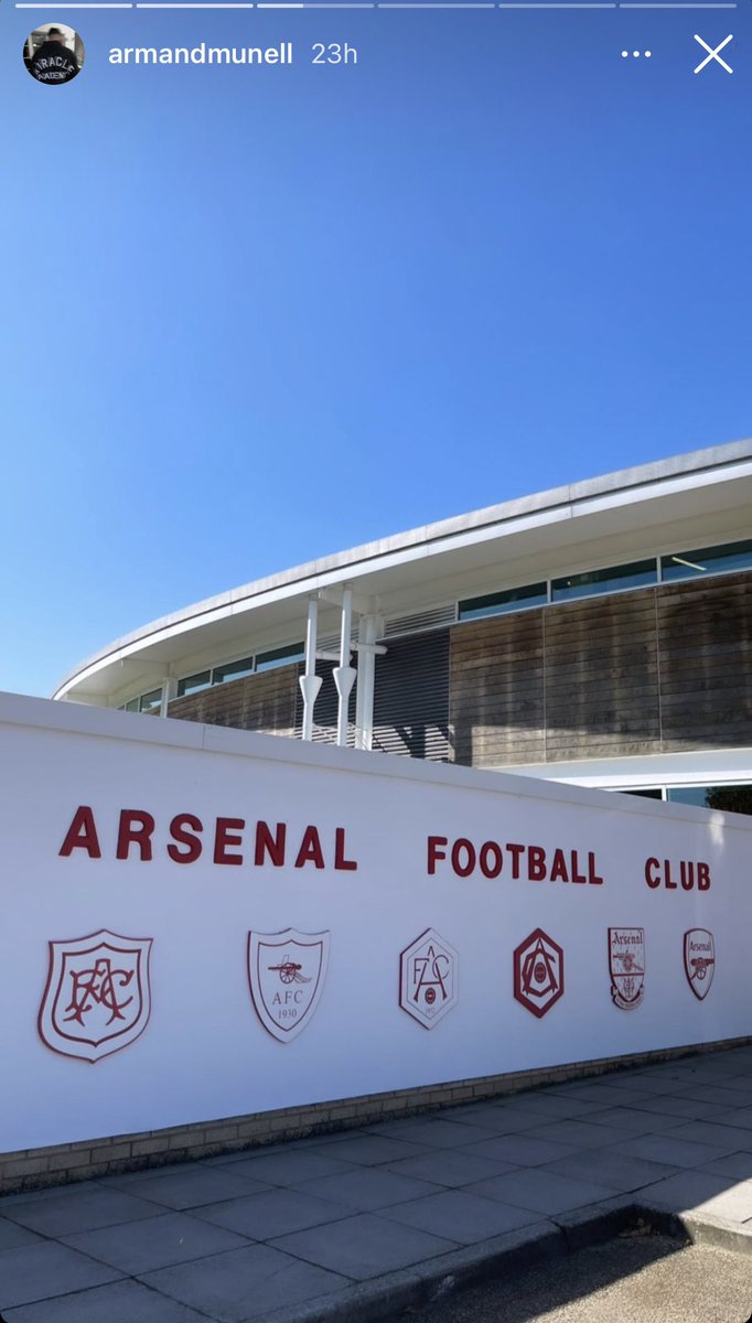 👀The son of Jaume Munell was present at London Colney and the Emirates Stadium yesterday ahead of David Raya’s move to Arsenal. Media and medical is ofcourse done✅