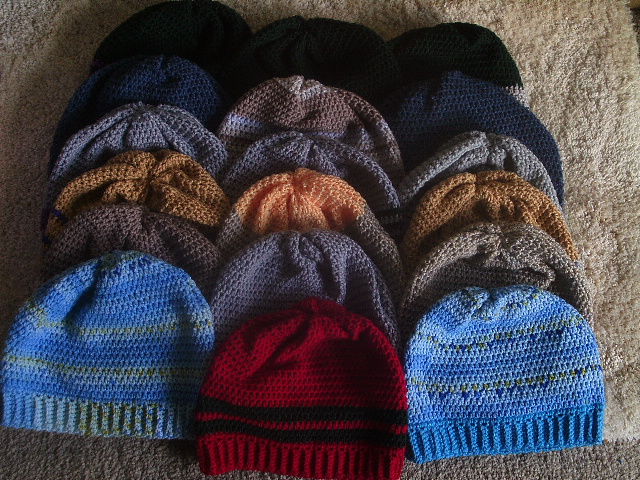 buteartism's tweet photo. Thanks to the mess that is now Twitter, my reach is way down.
If you know of a homeless outreach project or other good cause that can make use of some beanie hats/scarves to give out to those who need them then please inbox me.
Happy to send some free of charge.
Please RT. https://t.co/bHSldPG0Mn