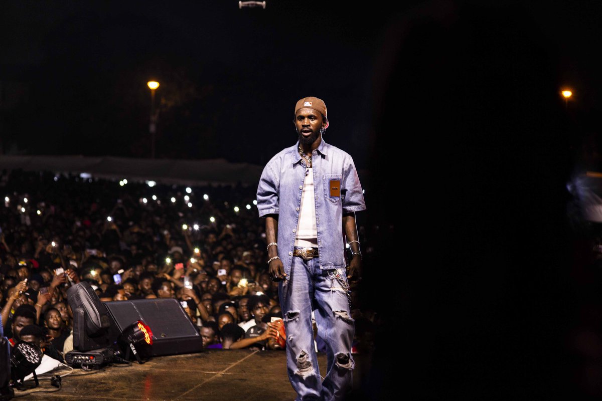 Unilandfest_'s tweet photo. When youβre happy.. You enjoy the music.. When youβre sad.. You understand the lyrics @blacksherif_
=========================
Follow us @Unilandfest_
#uniland #thisisuni #unination #bustouniland https://t.co/7C2hfTxVLt