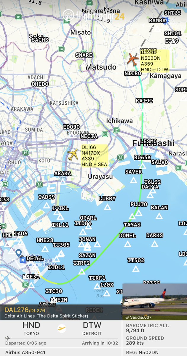 yoshu787's tweet photo. 同じデルタだが、16L上がりを希望したデトロイト便と、素直に34Rから離陸したシアトル便。
#DL166
#N417DX
#DL276
#N502DN https://t.co/M6o8UDjf5U