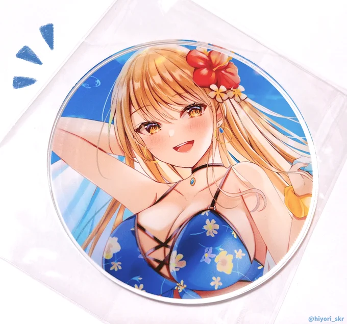 夏コミグッズ アクリルフィギュアと新刊セットにつくアクリルコースター、どちらもとってもかわいいです…