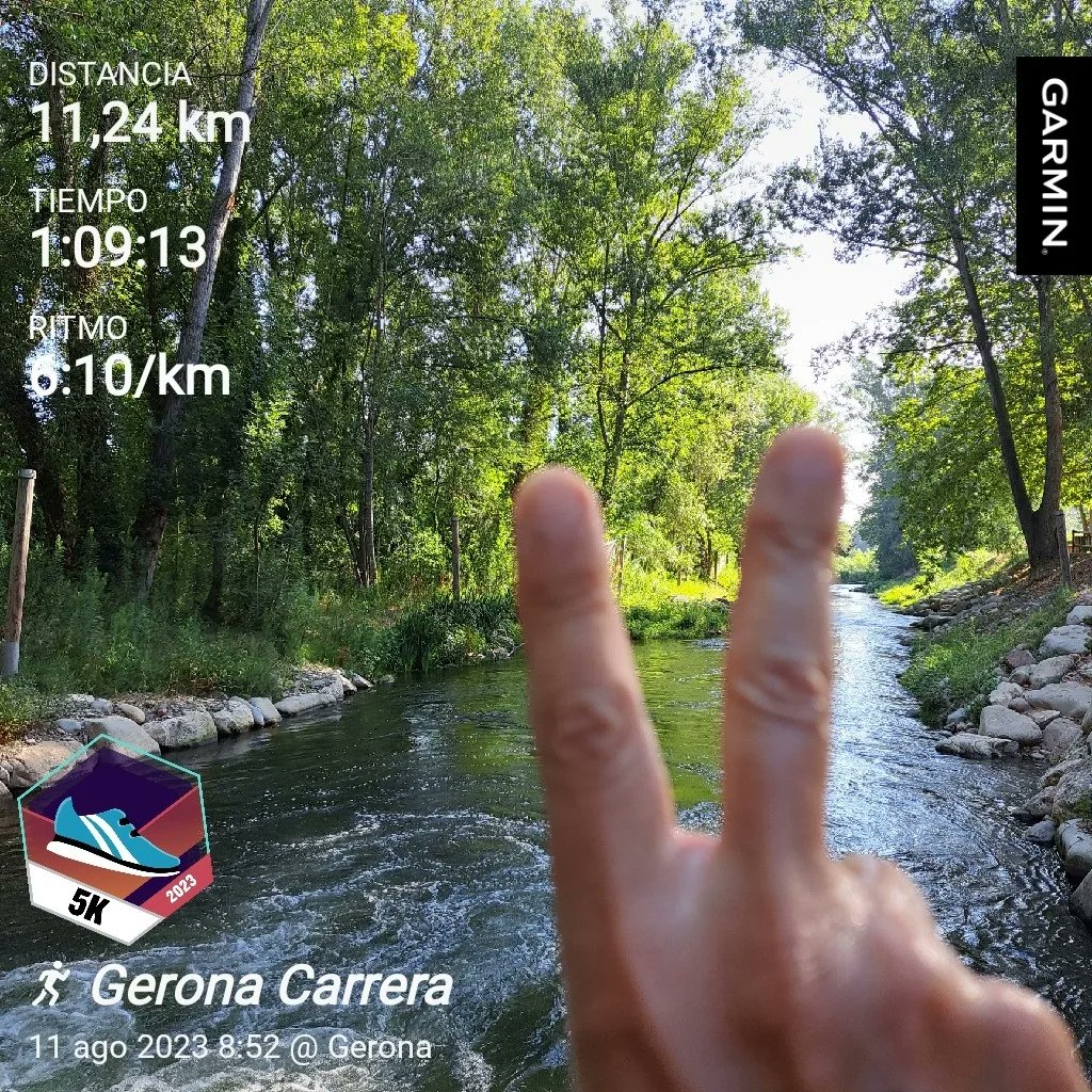 danisoriano70's tweet photo. Xino-Xano y otra insignia de @garmin 😁
1️⃣0️⃣4️⃣6️⃣‼️
#runeveryday
#correcat
#day1046
#metodosori
#RonhillSpain
#drinkingrunners #kmsxalimentos #nofunnorun
#mrfree
#amibola
#retodravet
#pieldemariposa https://t.co/7ofpA0kJCY