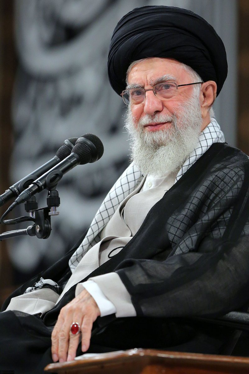 HusseinAl313's tweet photo. بالمختصر : سلماً لمن سالمكم ..وحرباً لمن حاربكم
انا مع الجمهورية الاسلامية ومع ولاية الفقيه وضد من يحارب الجمهورية الاسلامية ويحارب ولاية الفقيه 
نحن اما نكون حسينيون او لا نكون https://t.co/dTxZpqzXg9