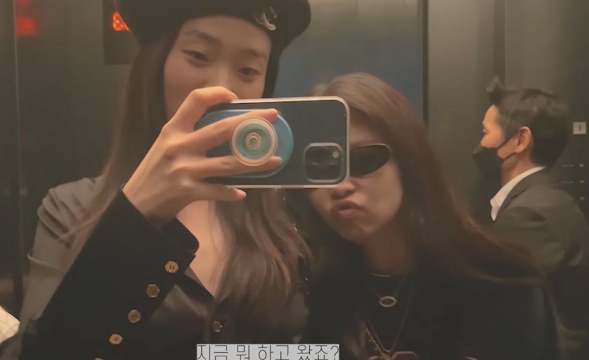 ِ (@jenlooks) on Twitter photo 