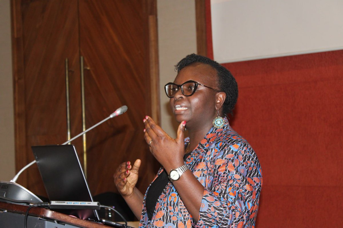 AMRNowKe's tweet photo. Regional Collaboration;

🔸Builds a sustainable foundation for ongoing efforts in #AMS;
🔸Unified &amp; amplified Response to AMR;
🔸Platform for Innovation &amp; Knowledge Exchange;
🔸A stronger voice for Advocacy &amp; Policy Influence;
🔸 Pooling Resources. 

#AfricaRegionalAMS https://t.co/kXZfdZ3Jb1