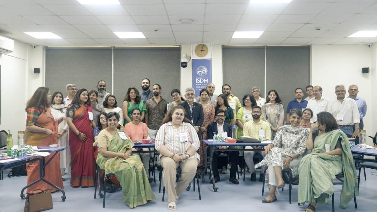 RISEInfinityF's tweet image. 🌟 "Confluence 2023": Catalyst 2030, ISDM, Fields of View unite for SDGs. 🚀🌍

📅 On June 16th, 22 minds converged in Delhi-NCR, sparking change. Special Guest Mr. Vikas Verma shared his corporate development journey, underlining SDGs as our guide.
#Confluence2023 #SDGGoals