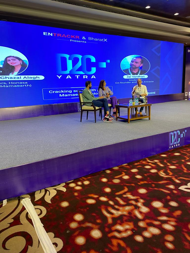entrackr's tweet photo. #D2CYatra: Scale, Profit, and Mamaearth's Success Unveiled!
#NextUp Alagh duo, Varun and Ghazal, Co-founders of Mamaearth, are going to spill the secrets to cracking the D2C code! https://t.co/K7QliWlXqq