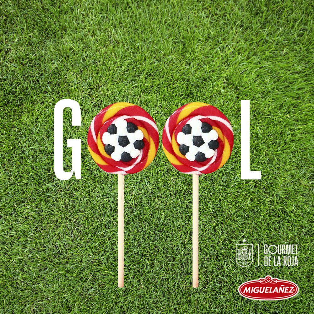 miguelanez's tweet photo. El equipo femenino de la Selección Española de Fútbol ya está en semifinales, ¡felicidades campeonas! #laSelecciónmásdulce #piruletas @gourmet_roja https://t.co/e0YuYnkPmf