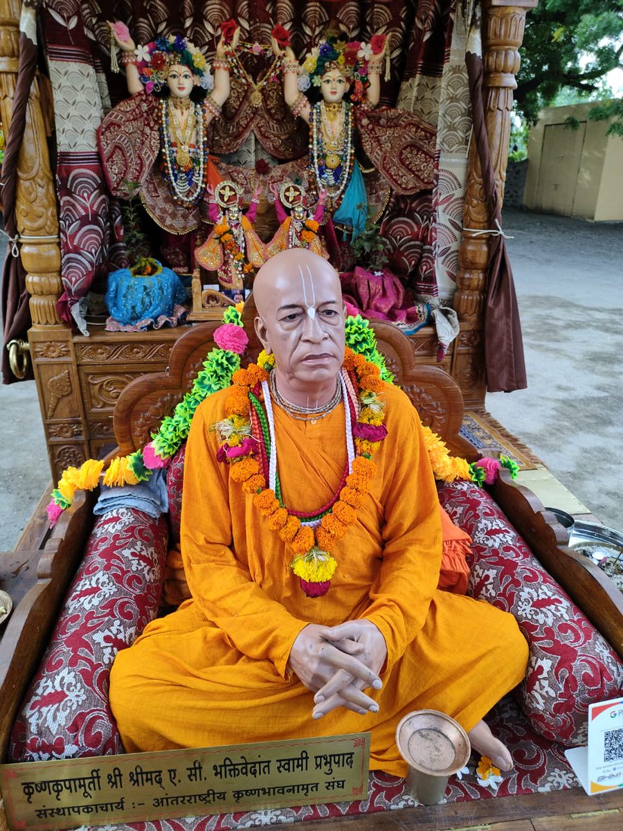 PadayatraW's tweet photo. Maharashtra Padayatra Sri Sri Nitai Gaurasundar, Beautiful Darshan. https://t.co/elrgJl3fGJ