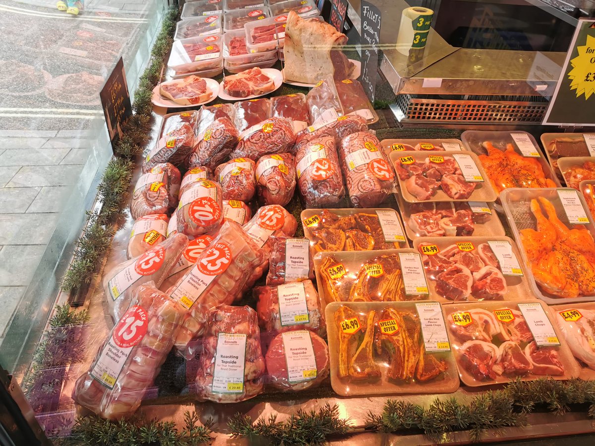 Lloyd Maunder tweet media