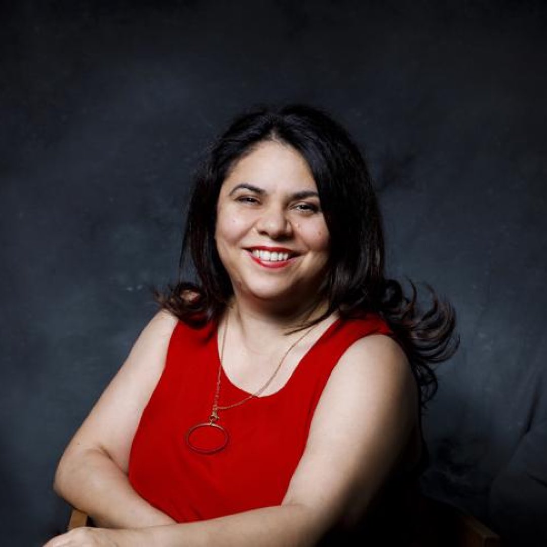 LoredanaBerte's tweet image. Ho accolto con molta tristezza la notizia della scomparsa di Michela Murgia.
Era una scrittrice forte, una donna straordinaria, decisa e combattiva.
Ma la sua eredità non andrà persa:
Michela ti ricorderemo durante ogni battaglia per rendere il mondo un posto migliore
Ciao 💙👠🏳️‍🌈