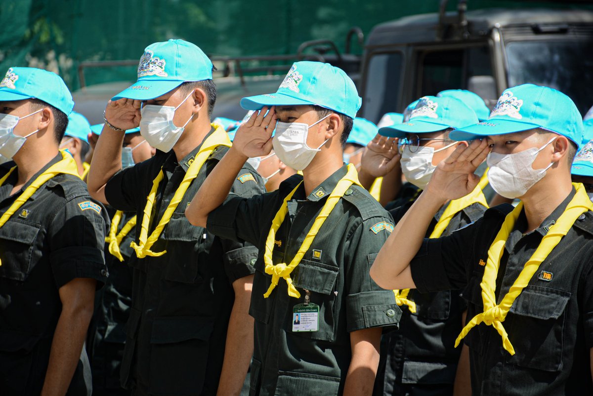 TrainingArmyCen's tweet photo. "จิตอาสา เราทำความดีด้วยหัวใจ"
เพื่อถวายเป็นพระราชกุศล เนื่องในโอกาส
วันเฉลิมพระชนมพรรษา ๙๑ พรรษา ๑๒ ส.ค. ๒๕๖๖
พร้อมด้วยผู้แทนชุมชนหน่วยงานในพื้นที่ และ นศท. จำนวน ๑๐๐ นายโดยดำเนินการทำกิจกรรมจิตอาสาพัฒนาภูมิทัศน์ ทางเข้าหน่วย ศศท.
#วันแม่แห่งชาติ #พาแม่เที่ยว #วันผ้าไทย #จิตอาสา https://t.co/mnvC4FWGs6