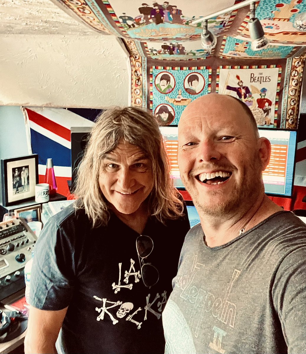 We had this young man in the studio today. Singer songwriter from Wales. He’s got some tidy tunes 😃@thealarm @PearlDrumCorp @PearlDrumsEuro @audenguitars @ZildjianCompany @zildjianGBI @CodeDrumHeads @ProRacketCases @vicfirth @Tonuspomus @markbutcher72 @WoodmanGav @julespeters