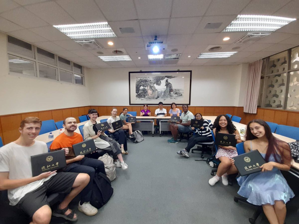 duoluan's tweet photo. Our students @AsianStudiesEd @LLCatEdinburgh had a blast time at Tamkang University’s summer school! They fully embraced the #Chineselanguage and immersed themselves in #Taiwanese culture #CulturalExperience https://t.co/AQcenLEnun