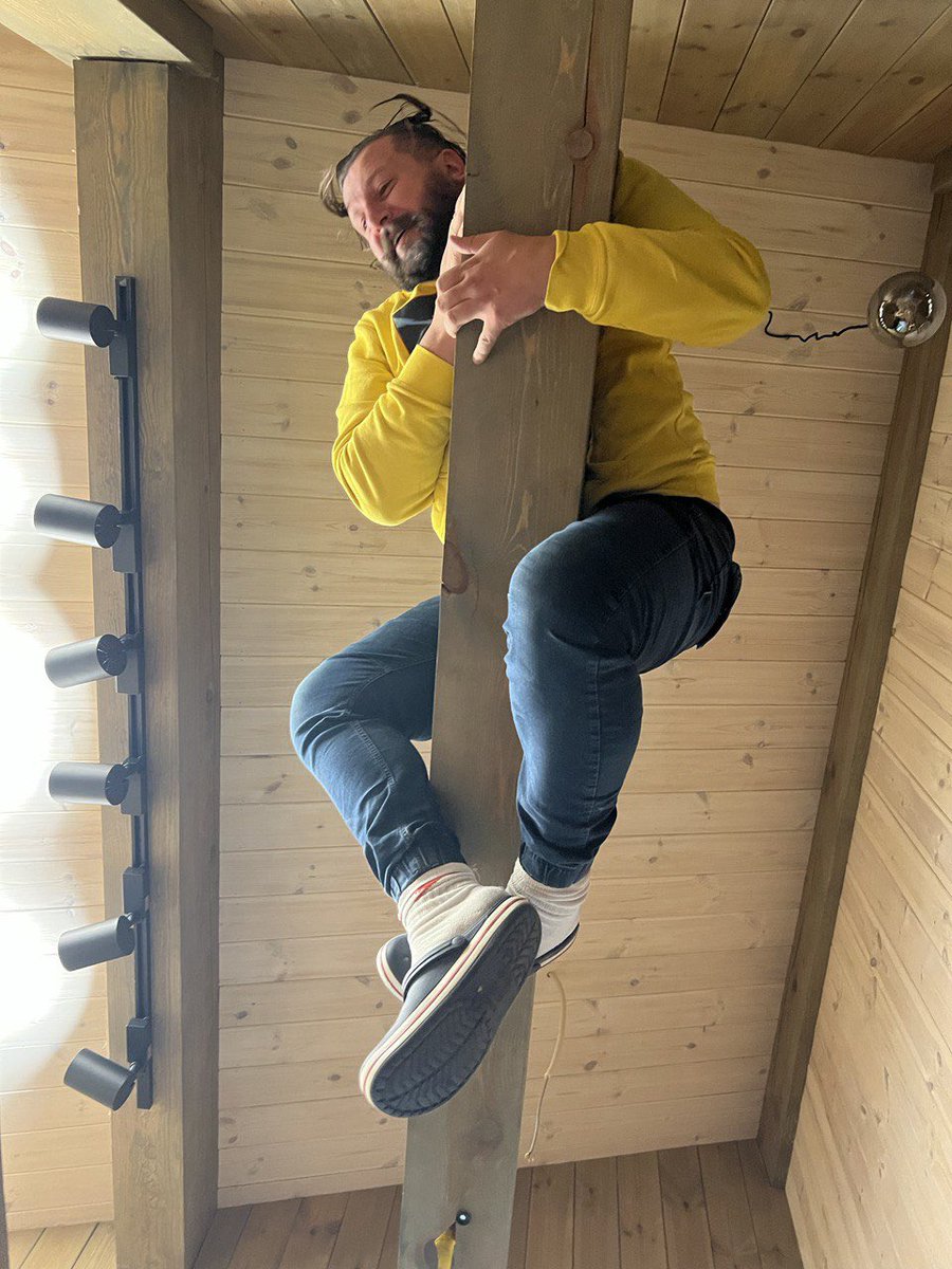 sergyenko's tweet photo. 4️⃣2️⃣ days until #Euruko2023
Energy: 🟩🟩🟨🟨🟨🟨🟨🟨
Mood: 🍺🍺🍺👻😎🍺🍺🍺
Motto: Happy Friday Everyone
Chances: 8/10
#EurukoHeartBeat #EveryDay2PM https://t.co/BlE6UGyJ2t