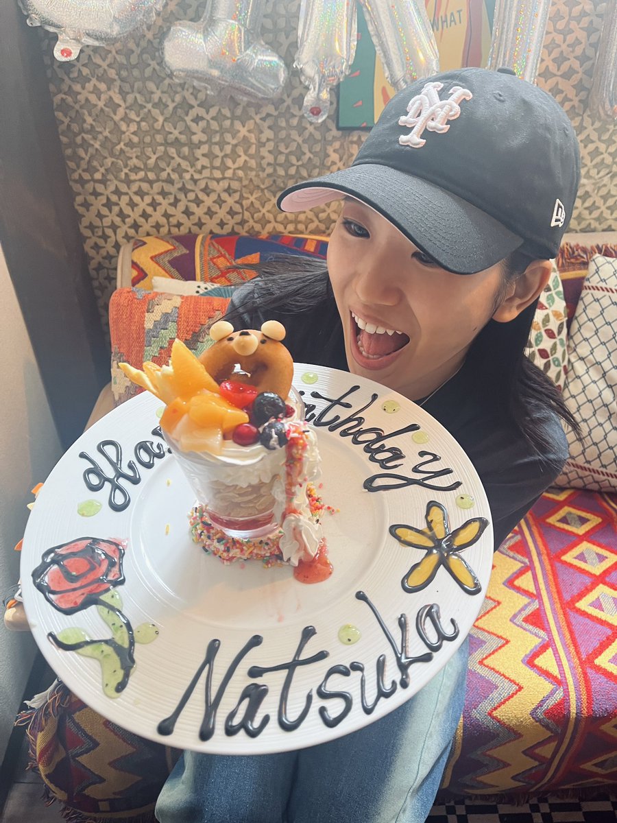 TOPnatsu's tweet photo. 2023 . 08 . 11 🌻🤍

いつもありがとうございます✨
これからも夏華らしくっ🌻
よろしくお願い致します🙇‍♀️🤍

たーーーくさん笑った🤣笑
幸せだぁぁぁ

#thankyou #HappyBirthday https://t.co/9FGdVfTOrp