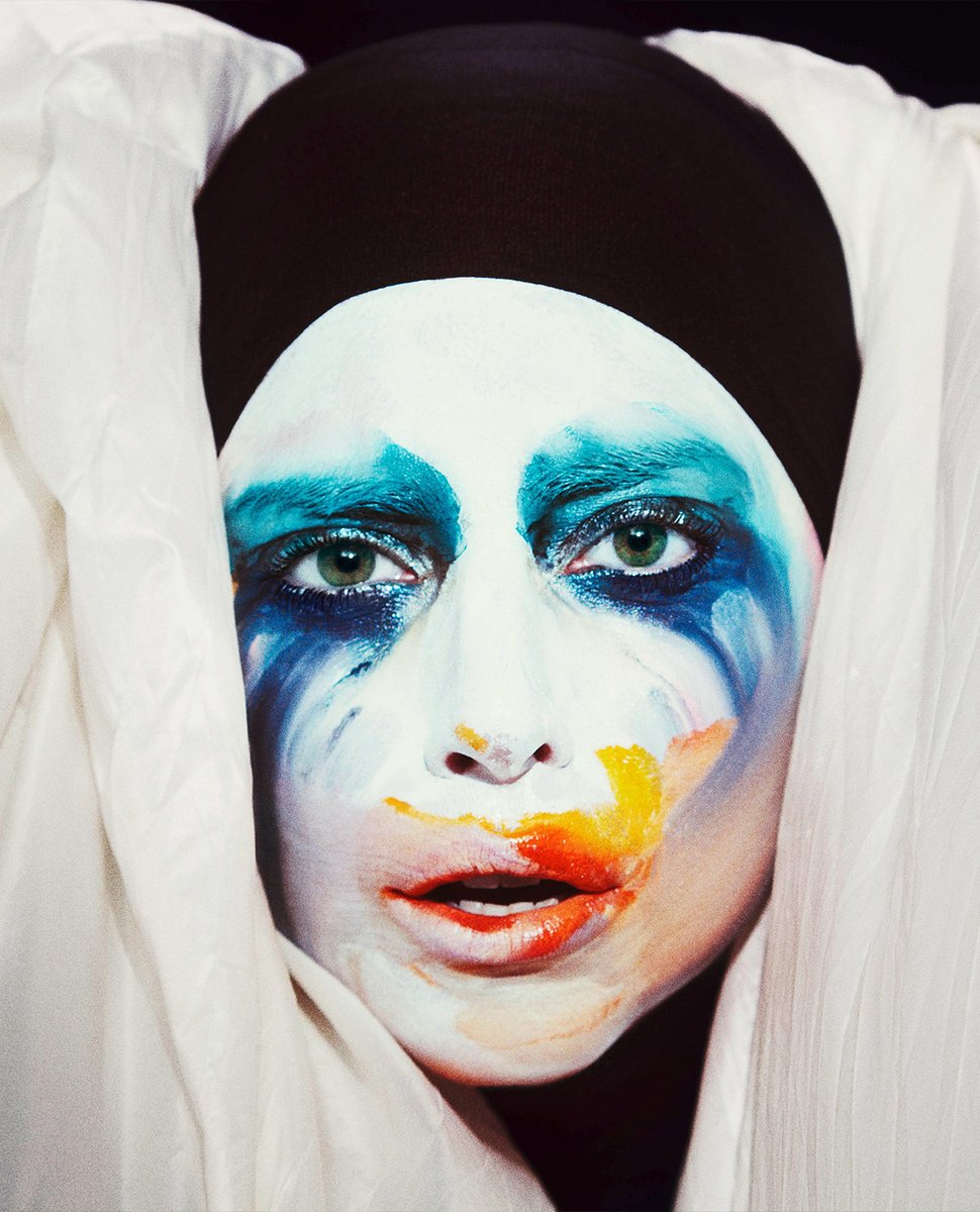 10 years ago this week, Katy Perry and Lady Gaga released their hit singles “Roar” and “Applause.” 

Both songs went on to become worldwide hits and remain among the highlights of the respective artists’ discographies.