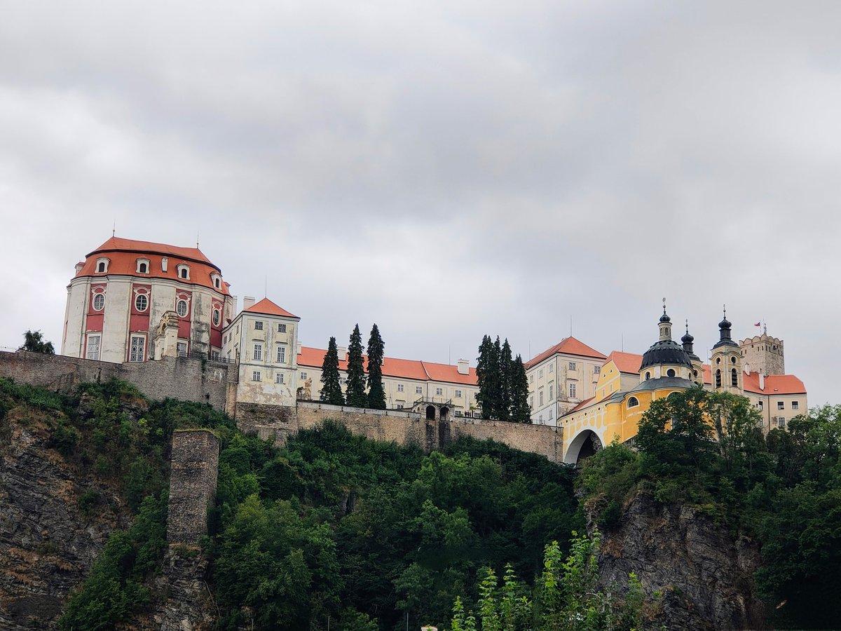 nofiltersuk's tweet photo. Good afternoon. So it's farewell to Czech. Hope to back again soon and next time more able to indulge in the local foods and beers 🍻. #Czechia #holiday #vacations #bitov #vranov https://t.co/7CVWgAbPlR