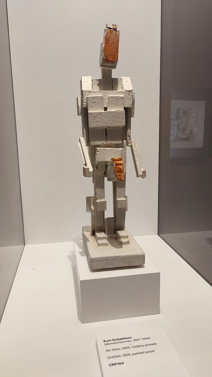 CollageLabert's tweet photo. Wonderful discovery of this exceptional piece by #Schwitters in Toledo, in the Centro de Arte moderno y contemporáneo de Castilla la Mancha. Robert Polo Collection.
Untitled, 1929. Painted wood
@brightwell08 @kornelia38 https://t.co/LuLbUnKybt