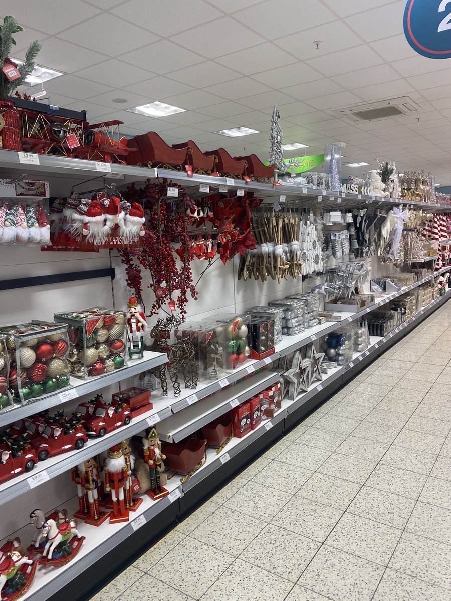 Wtf <a href="/homebargains/">Home Bargains</a>….step too far ✋
