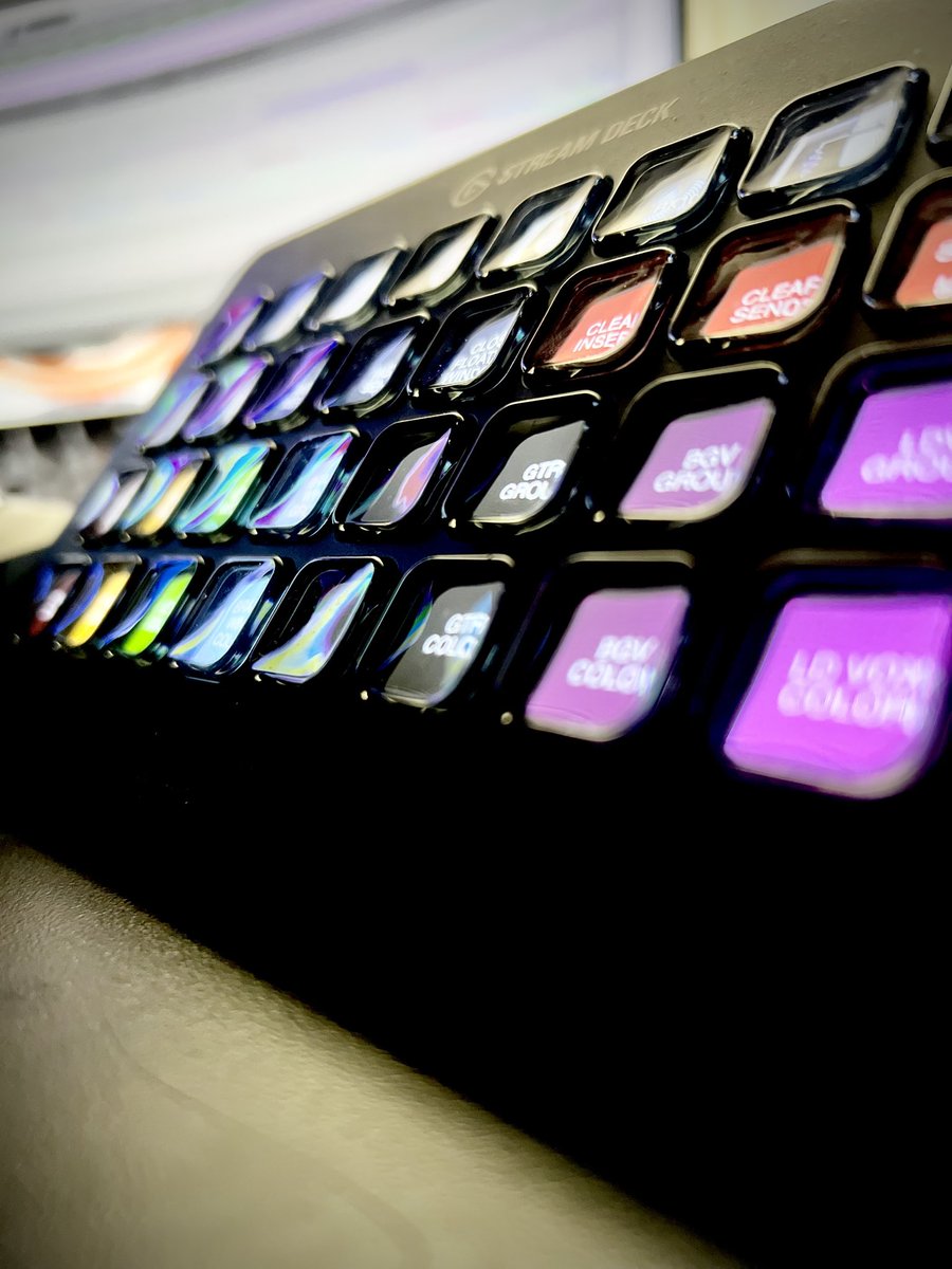 MoralesDemori's tweet photo. Creating new macros on @soundflowapp 

#fyp #app #macro #soundflow #audio #studio #recording #recordingstudiolife #recordingstudio #sound #music #musica https://t.co/BSamZuCK1l