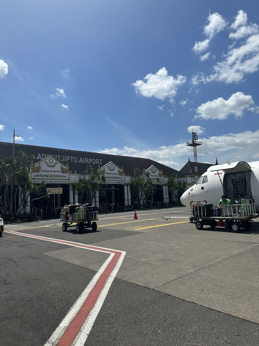 votterr's tweet photo. Hello again Yogya,whats good? https://t.co/LB7ueWx2lp