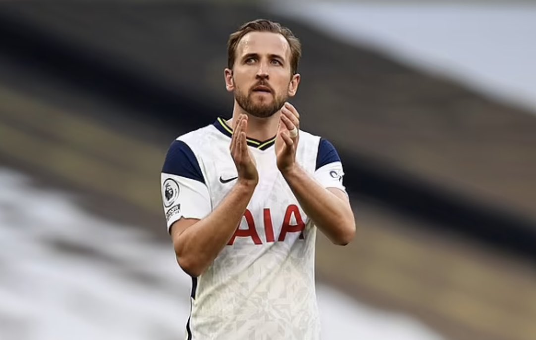 Lars_Peder's tweet photo. Sånn ble det. Ingen ting varer evig.

Spurs vil bestå, nye stjerner vil skinne og snart kommer Spurs til å bli et jævlig bra lag igjen. Selv uten Harry Kane.

En æra er forbi. Nå starter en ny.

Takk for alle årene, målene og minnene.

COYS! https://t.co/D3CjFDhigJ