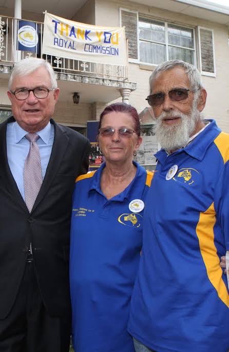 CLAN_AU's tweet photo. Flashback Fridays
2 wonderful Clannie’s
Rhonda & Roy travelled to Melbourne #Sydney #Canberra protests from #Wodonga at their own expense,
Shown w Justice #PeterMcClellan Chair of #RoyalCommission
at CLANs morningtea to thank all for #RoyalCommissions work 👏
#Redress4ALLCLs https://t.co/r5EfQ93KoG